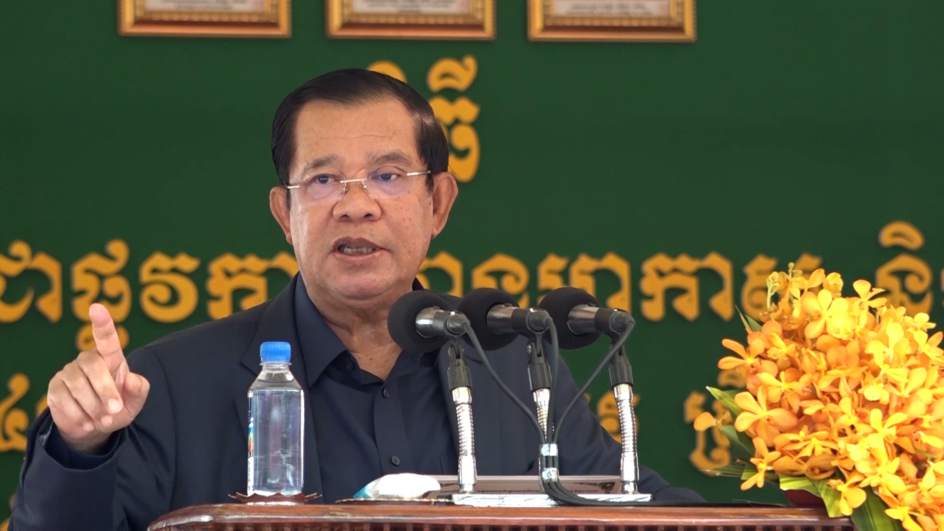 សម្តេចតេជោ ហ៊ុន សែន បញ្ជាក់ថា នឹងបន្តកាន់ដំណែងជានាយកដ្ឋមន្ត្រី ដើម្បីសន្តិភាពនៅកម្ពុជា និង ការអភិវឌ្ឍប្រទេសជាតិ