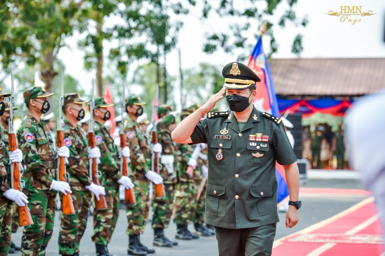 ឧត្តមសេនីយ៍ឯក ហ៊ុន ម៉ាណែត៖ អាជីពជាយោធិន គឺបូជាសម្រាប់បុព្វហេតុជាតិ មាតុភូមិ ជាពិសេសការពារបូរណភាពទឹកដី និងសុខសន្តិភាពជូនប្រជាជន