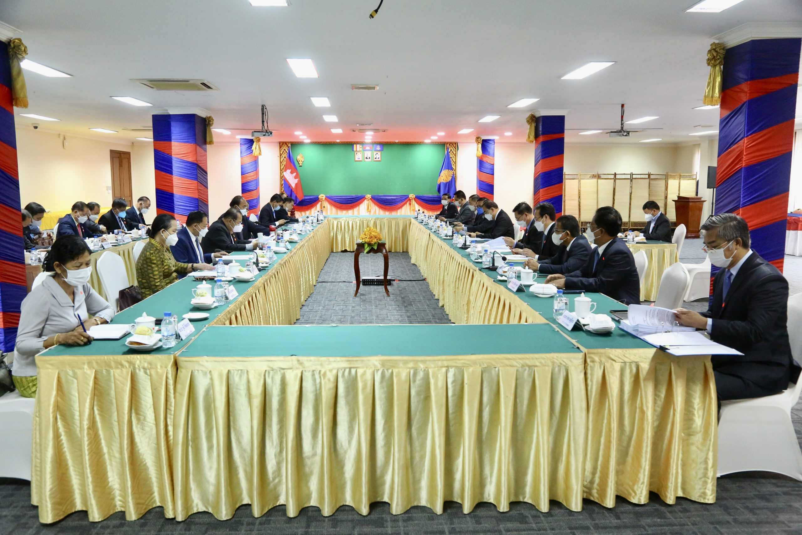 គណៈកម្មការទី៣ នៃរដ្ឋសភាជួបប្រជុំជាមួយក្រសួងកសិកម្ម ដើម្បីពិនិត្យសេចក្តីព្រាងច្បាប់ស្តីពីការការពាររុក្ខជាតិ និងភូតគាមអនាម័យ