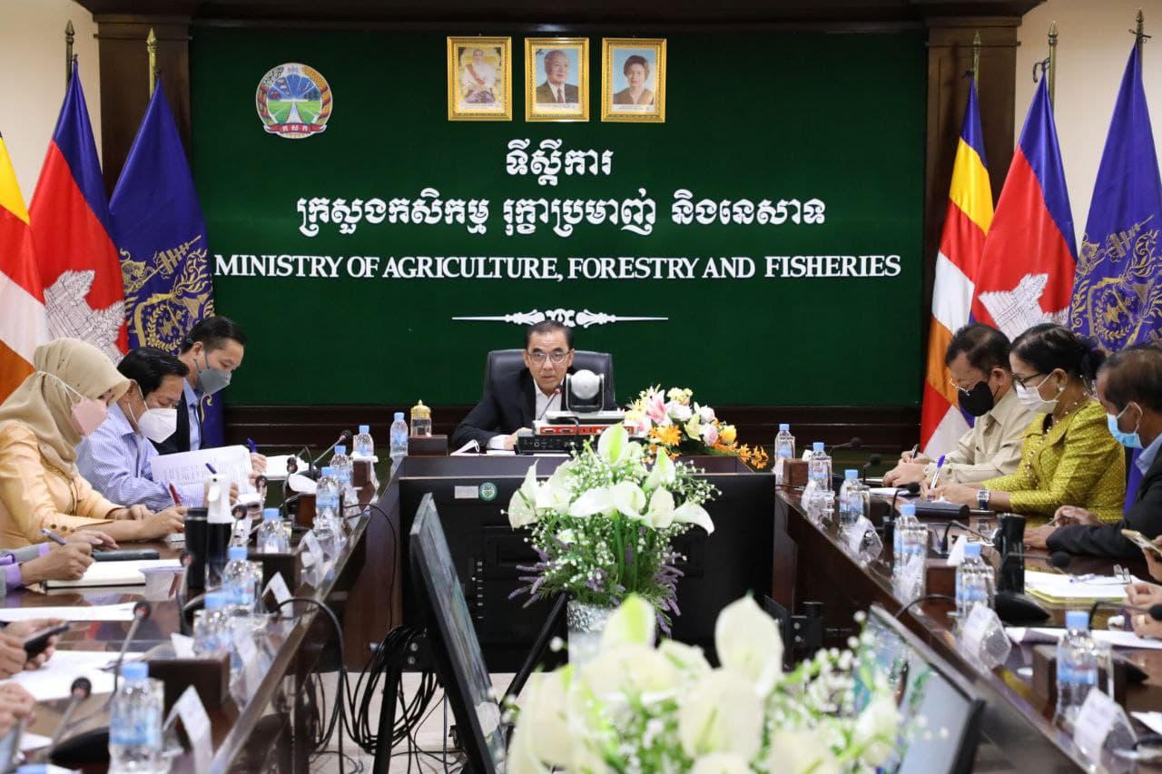 រដ្ឋមន្ត្រីក្រសួងកសិកម្ម ណែនាំដល់មន្ត្រីគ្រប់អង្គភាពក្រោមឱវាត បង្កើនការយចិត្តទុកដាក់ខ្ពស់ ផ្សព្វផ្សាយអំពីហានីភ័យ នៃការប្រើប្រាស់គ្រឿងញៀន
