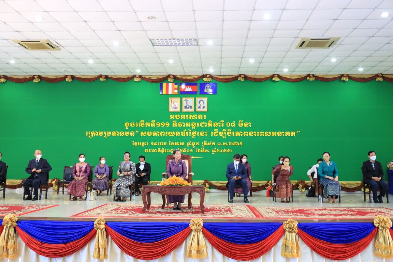 លោកជំទាវ ម៉ែន សំអន ៖ ស្ត្រីចូលរួមចំណែកយ៉ាងសំខាន់ ក្នុងបុព្វហេតុបង្រួបបង្រួមជាតិ ការពារសន្តិសុខជាតិ ដែលមិនអាចខ្វះបាន
