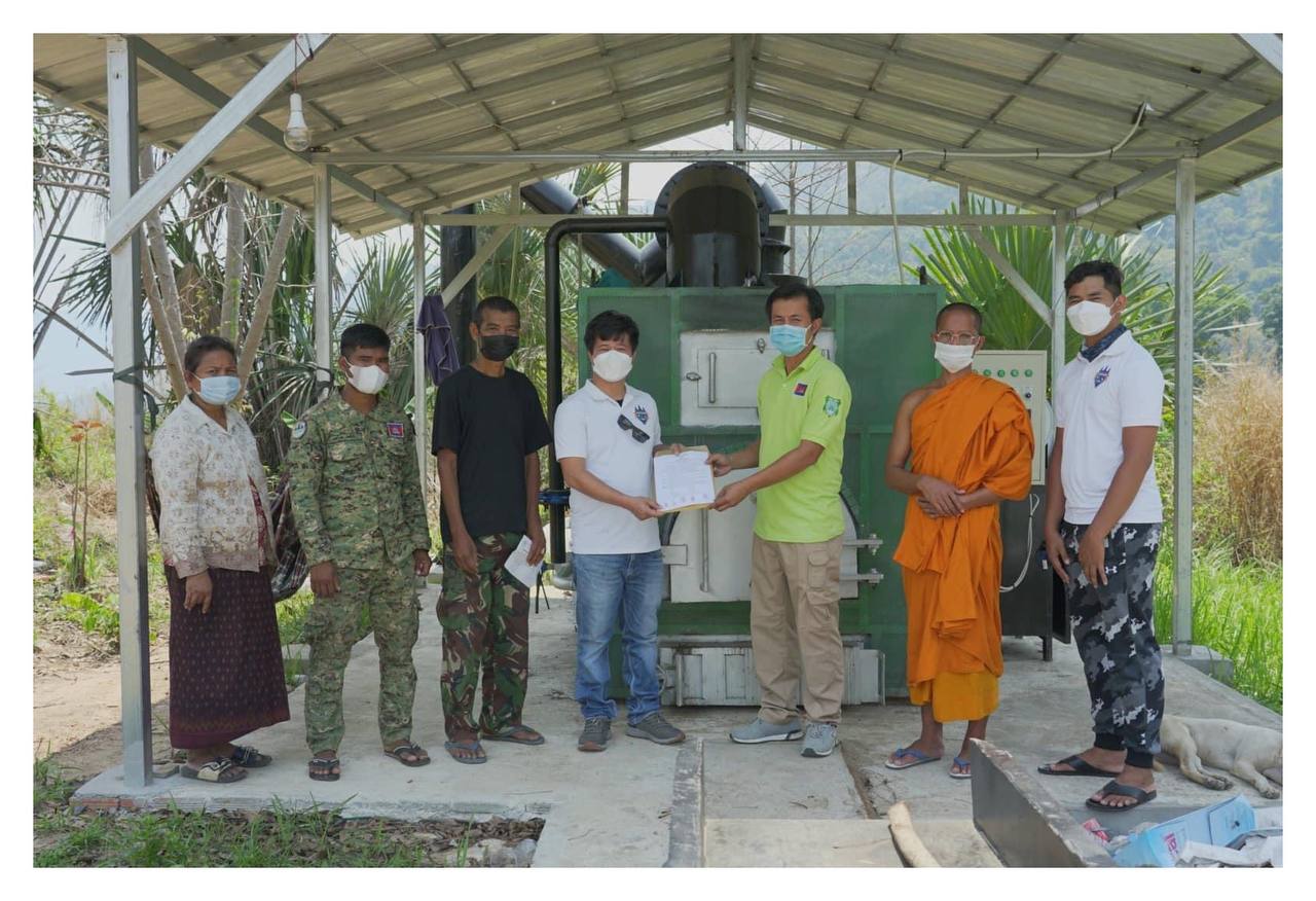 ឡដុតសំរាមបានតម្លើងរួចហើយ នៅឡើយការចូលរួមពីយើងទាំងអស់គ្នា 🌿
