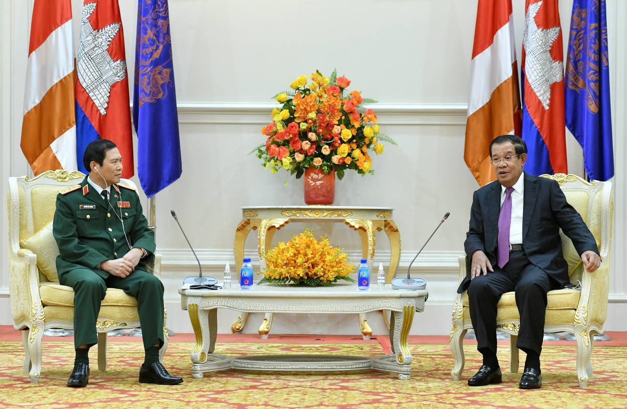 សម្ដេចតេជោ ហ៊ុន សែន អនុញាតិឱ្យប្រធានអគ្គសេនាធិការកងទ័ពប្រជាជនវៀតណាម ចូលជួបពិភាក្សាការងារ