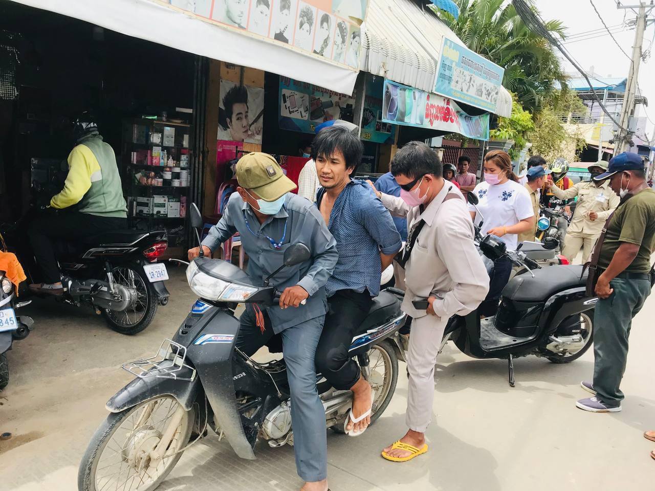 ជនសង្ស័យម្នាក់ ឆក់ទូរស័ព្ទនៅមូលដ្ឋានខណ្ឌទួលគោកបានសម្រេច មកអស់ល័ក្ខនៅខណ្ឌពោធិ៍សែនជ័យ