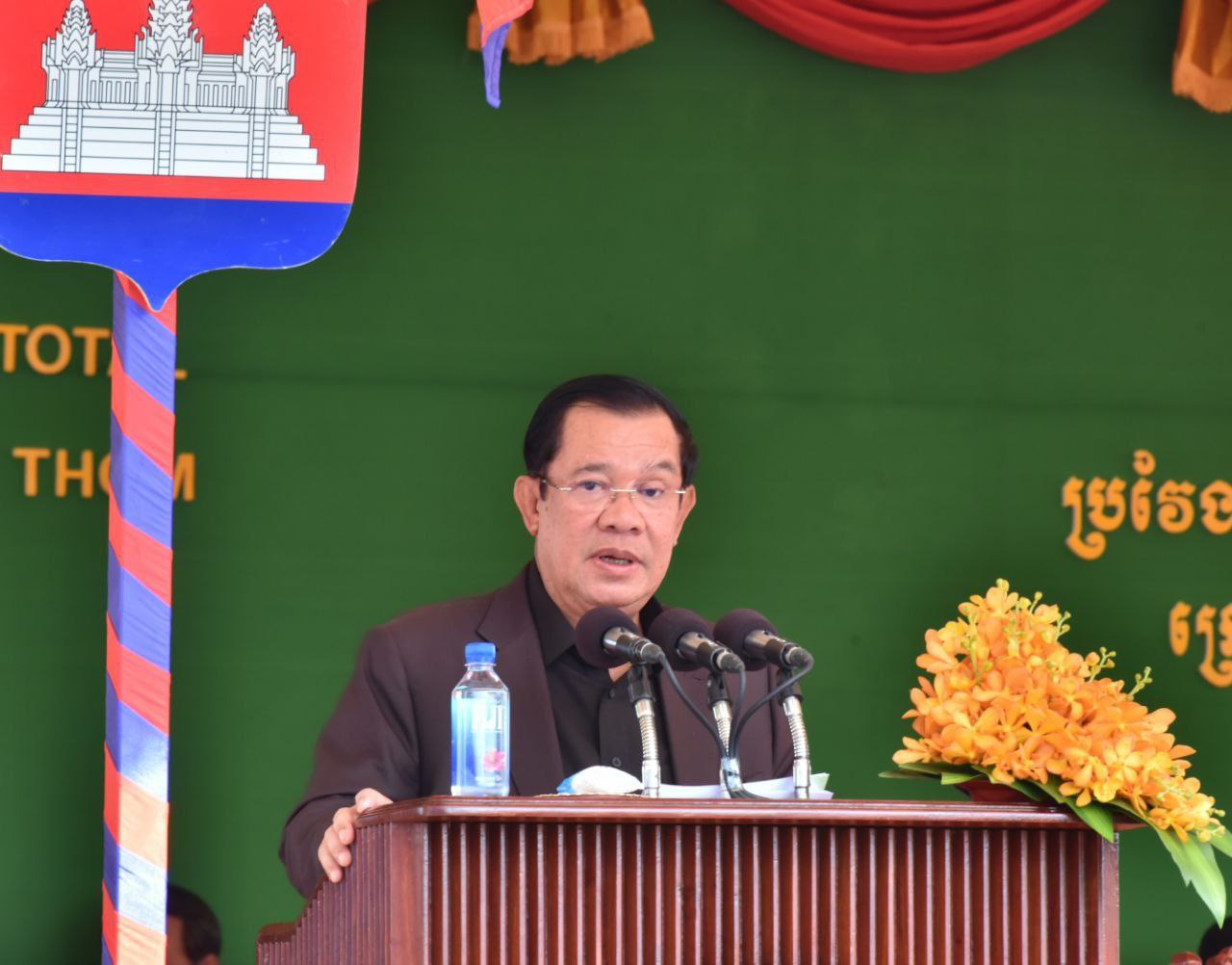 ប្រមុខរាជរដ្ឋាភិបាលកម្ពុជា បញ្ជាឱ្យប្រកាន់ខ្ជាប់ជំហរ ប្រឆាំងការ ឈ្លានពានលើប្រទេសអ៊ុយក្រែន ក្នុងការបោះឆ្នោតជាអន្តរជាតិ