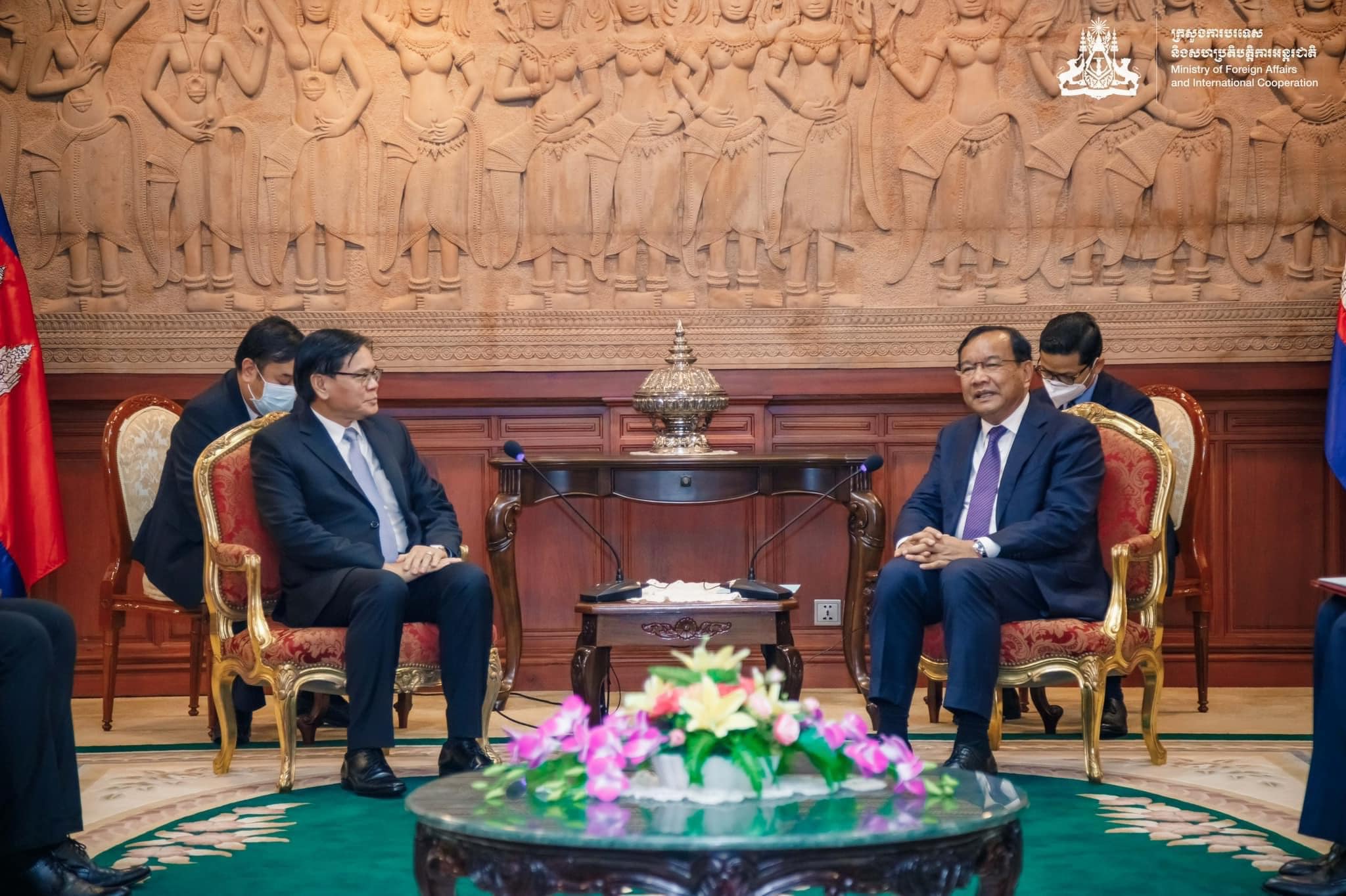 រដ្ឋមន្ត្រីការបរទេសកម្ពុជាជំរុញកិច្ចសហប្រតិបត្តិការកម្ពុជា-ឡាវ