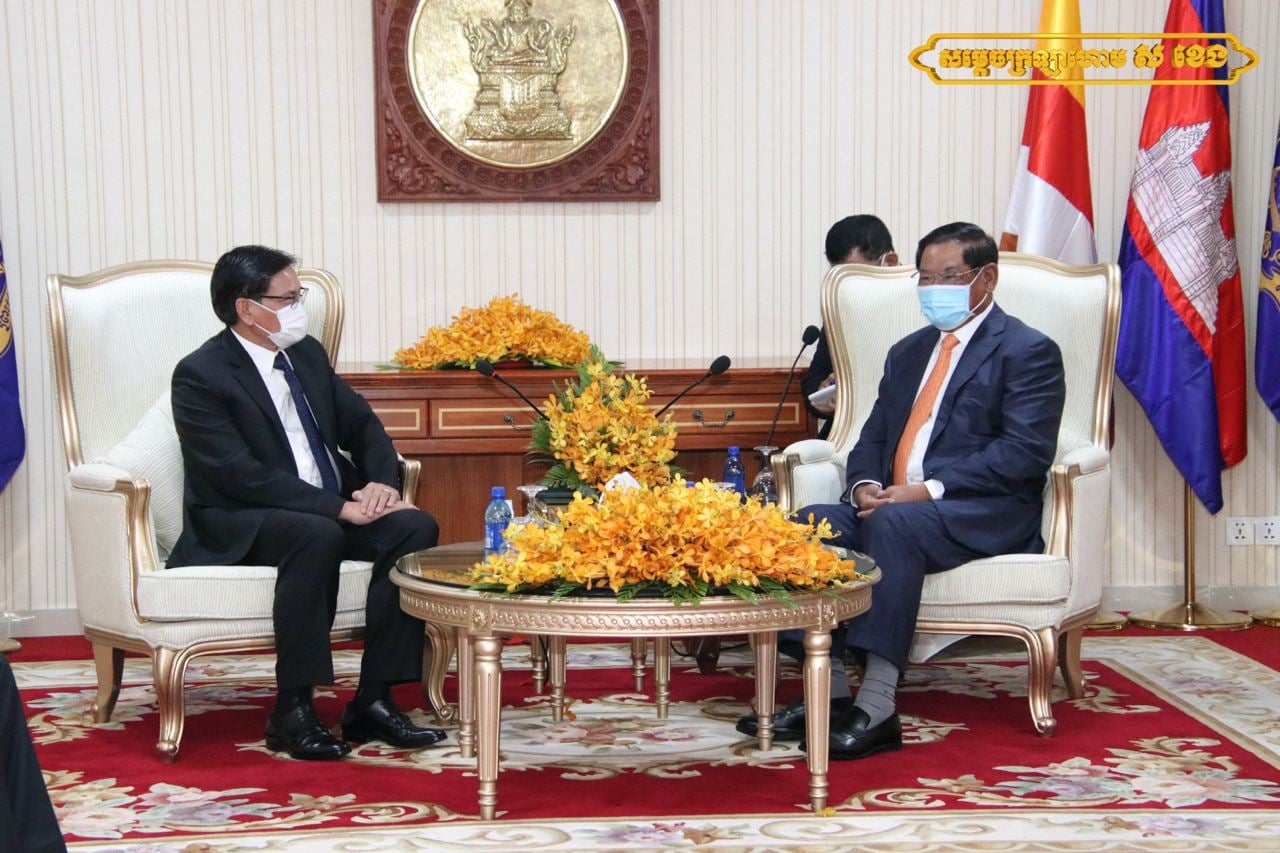 កម្ពុជា-ឡាវ បន្តជំរុញនូវកិច្ចសហប្រតិបត្តិការបន្ថែមទៀត ថែរក្សាសន្តិសុខ  សុវត្ថិភាពជូនប្រជាពលរដ្ឋប្រទេសទាំងពីរ  ជាពិសេសកិច្ចសហការថែរក្សា​សន្តិសុខតាមខ្សែបន្ទាត់ព្រំដែននៃប្រទេសទាំងពីរ  (មានវីដេអូ)