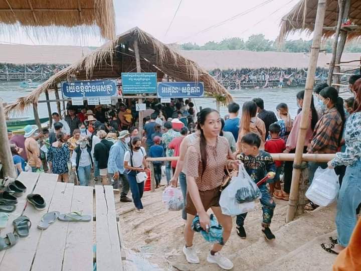 ខេត្តក្រចេះទទួលបានភ្ញៀវទេសចរណ៍ជាង ៣ម៉ឺននាក់ក្នុងរយៈពេល ៣ថ្ងៃ នៅតាមរមណីយដ្ឋាននានា