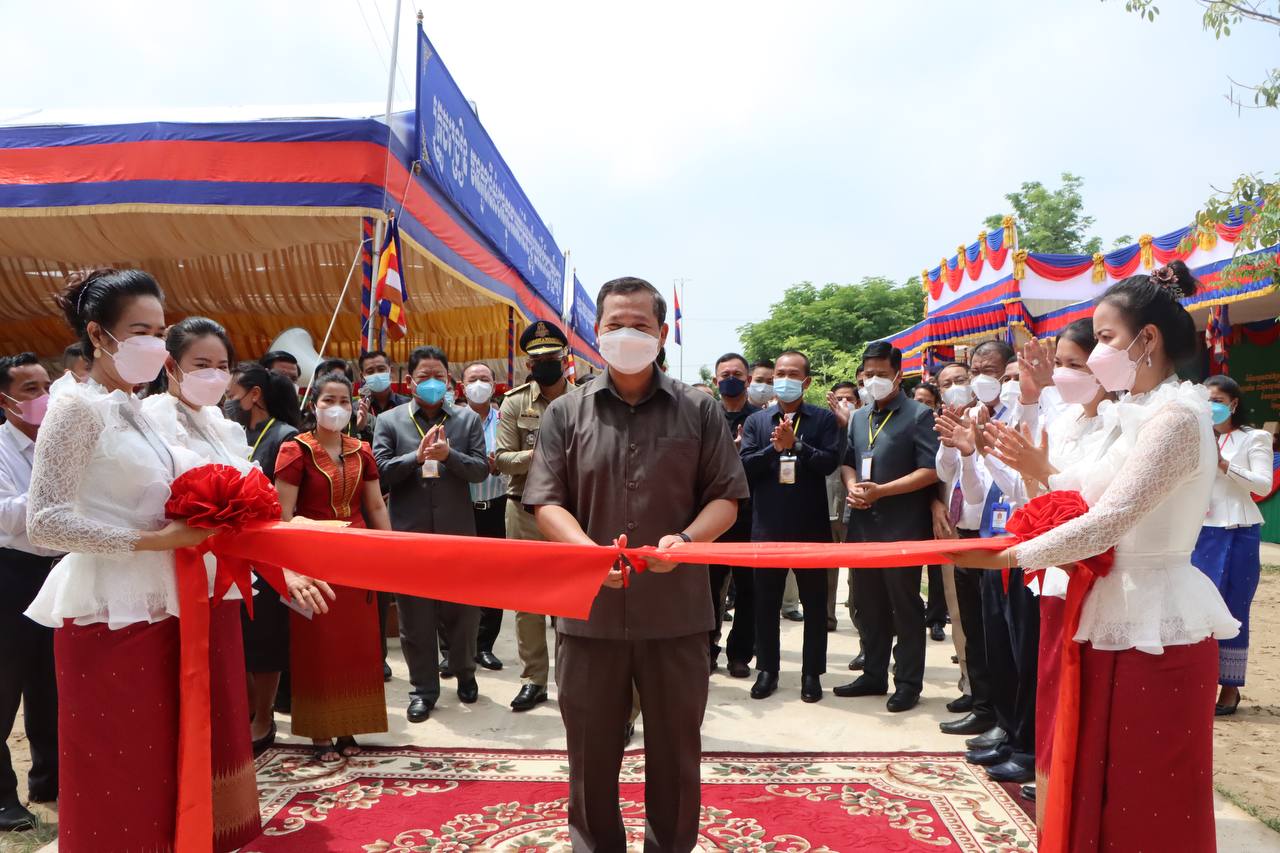 ឯកឧត្តម បណ្ឌិត ហ៊ុន ម៉ាណែត៖សម្តេចទាំងពីរ ជានិច្ច ជាកាលតែងបានយកចិត្តទុកដាក់គិតគូរអំពីការអភិវឌ្ឍវិស័យអប់រំ និងការបណ្តុះធនធានមនុស្ស