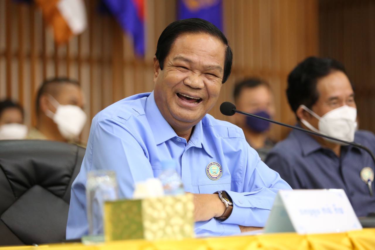 ឯកឧត្តម នាយឧត្តមសេនីយ៍គន់ គីម បានលើកឡើងថា សម្តេចតេជោនាយករដ្ឋមន្រ្តី ហ៊ុន សែន កំពុងជំរុញក្រសួងសេដ្ឋកិច្ចនិងហិរញ្ញវត្ថុពន្លឿន ការរៀបចំតំឡើងប្រាក់បៀវត្សជូនអតីតយុទ្ធជន