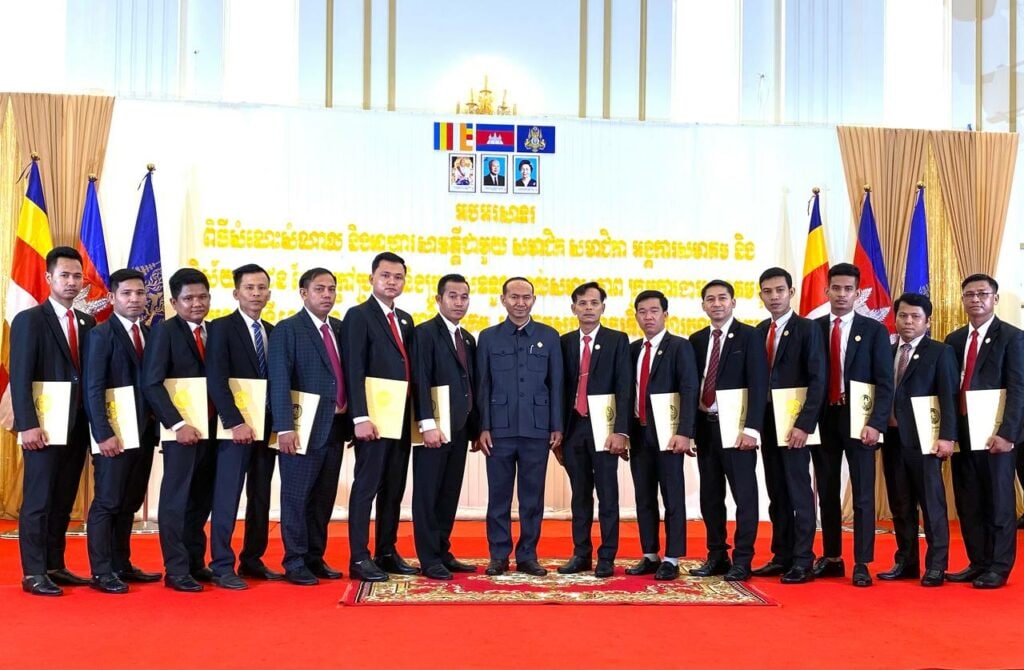 ប្រធានសមាគមសហព័ន្ធធុរកិច្ចទីផ្សារបណ្តាញកម្ពុជា៖ ការធ្វើអាជីវកម្ម ត្រឹមត្រូវតាមច្បាប់ នឹងជួយពង្រឹងមុខរបរកាន់តែរឹងមាំ និងពង្រឹងការប្រមូលពន្ធជូនរដ្ឋ