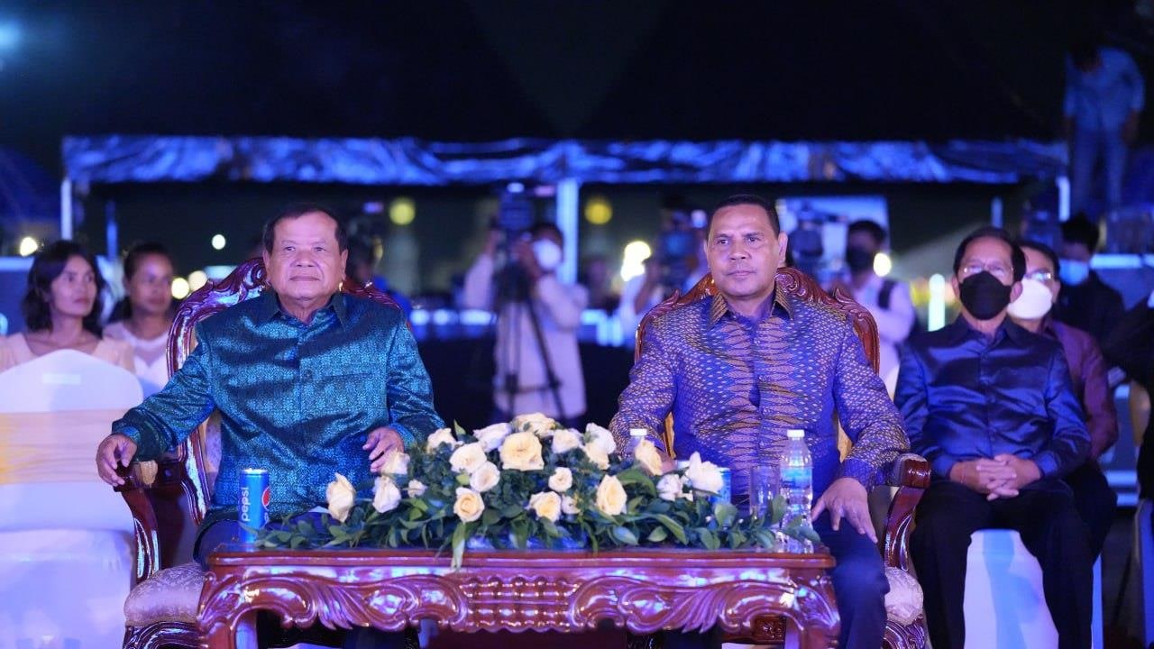 ពិធីបើកពិព័រណ៌វប្បធម៌ ទេសចរណ៍ និងកីឡា ត្រូវបានបើកជាផ្លូវការហើយ នៅពហុកីឡដ្ឋានជាតិ​មរតកតេជោ ជាមួយនឹងការអំពាវនាវពី​រដ្ឋមន្រ្តីទេស​ចរណ៍  ដើម្បីបង្ការការពារ និងរក្សាបាននូវសុវត្ថិភាព ទំនុកចិត្ត  និងផ្ដល់ភាព​កក់​ក្ដៅ​ជូនភ្ញៀវទេសចរដែលធ្វើដំណើរកម្សាន្តនៅកម្ពុជា  រួមចំណែកក្នុង​ការ​ជំរុញផ្សព្វ​ផ្សាយ «កម្ពុជា ជាគោលដៅទេសចរណ៍សុវត្ថិភាព  និងផ្តល់ភាព​កក់ក្តៅ»(មានវីដេអូ)