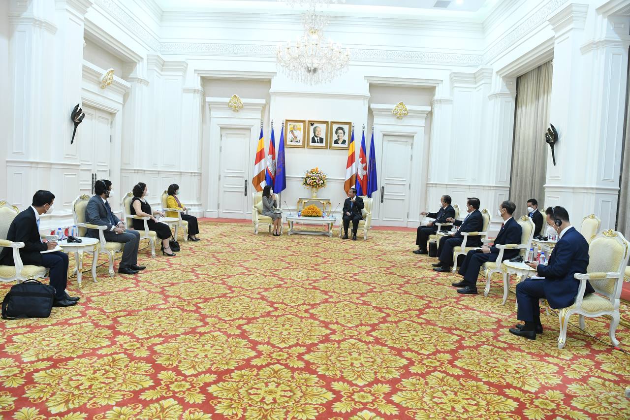 សម្តេចតេជោ ហ៊ុន សែន អនុញ្ញាតឱ្យអ្នកសម្របសម្រួលនៃអង្គការសហប្រជាជាតិប្រចាំនៅកម្ពុជា ចូលជួបសម្តែងការគួរសម និងជម្រាបលា