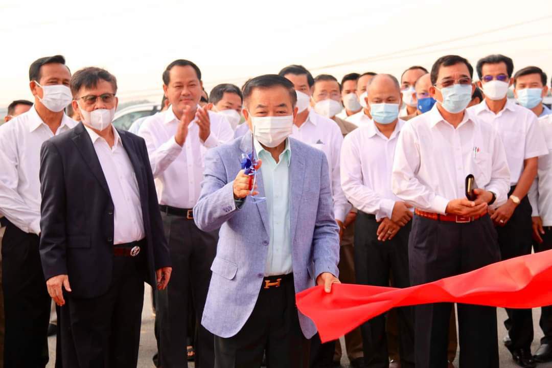 អភិបាលខេត្តស្វាយរៀង៖សមិទ្ធផលច្រាំងទន្លេវ៉ៃគោ គឺជាសមិទ្ធផលថ្មីមួយទៀត ដែលទទួលបានពីផ្លែផ្កា នៃសុខសន្តិភាព