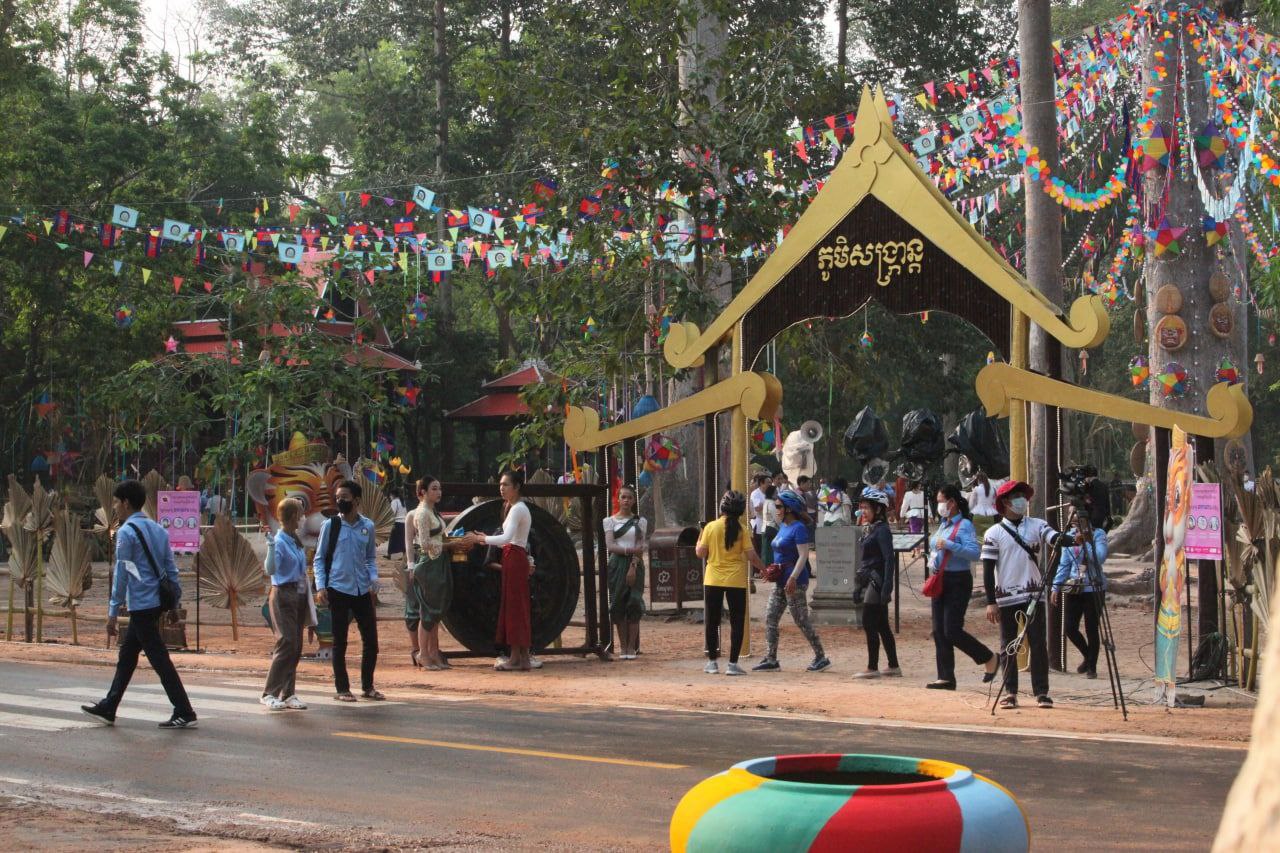 ព្រឹត្តិការណ៍ជាប្រវត្តិសាស្ត្រ «សៀមរាបសង្រ្កាន្ដ» ដើម្បីអបអរសាទរ ពិធីបុណ្យចូលឆ្នាំថ្មី ប្រពៃណីជាតិខ្មែរ បានបើកដំណើរ នៅប្រាសាទ ចៅសាយទេវតា
