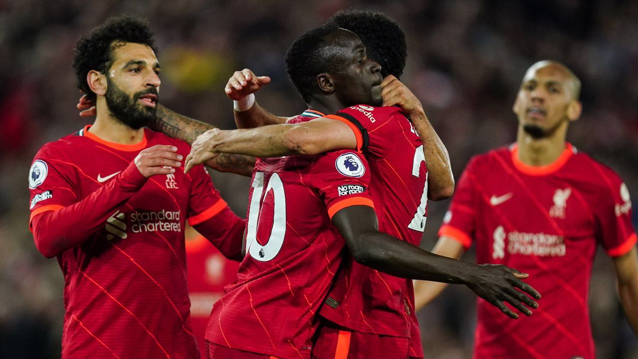 Liverpool ឡើងឈរកំពូលតារាង ក្រោយឈ្នះ MAN Utd