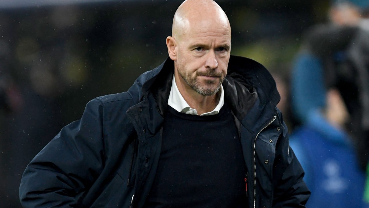 លោក Erik ten Hag ស្នើឱ្យកាត់ស្មៅដល់ទៅ 2 ម.ម នៅពេលលោកក្លាយជាគ្រូបង្វឹកថ្មី Man Utd