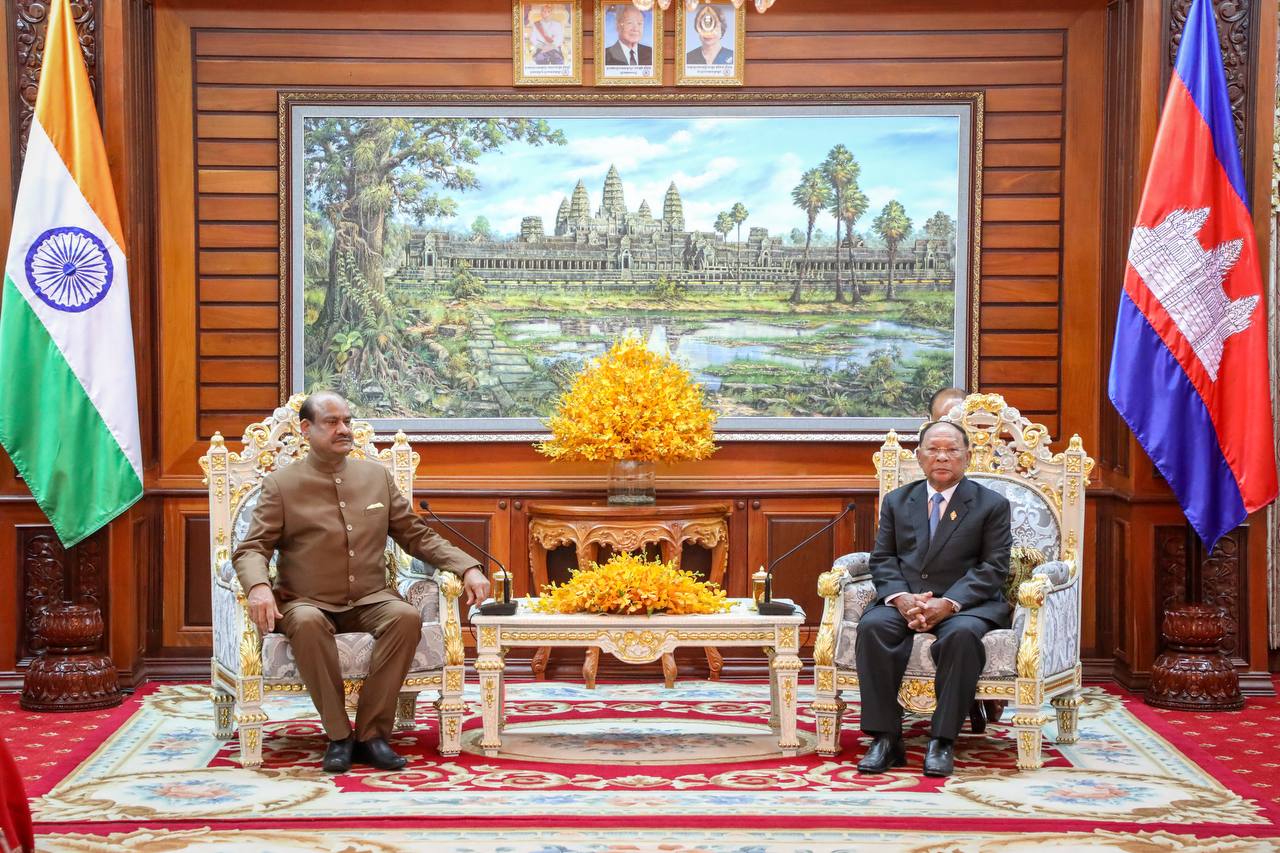 ប្រធានសភាជាន់ទាបឥណ្ឌា  នឹងត្រូវរាជានុញ្ញាតចូលក្រាបបង្គំគាល់ព្រះ​មហាក្សត្រខ្មែរ  ក្នុងដំណើរមកបំពេញទស្សនកិច្ចនៅកម្ពុជា រយៈពេល៤ថ្ងៃ (មានវីដេអូ)