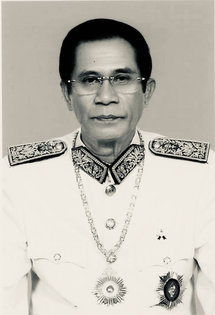 ព្រះមហាក្សត្រផ្តល់គោរម្យងារជូនឯកឧត្តម ហ៊ុន ណេង ជាសម្តេចឧត្តមទេពញាណ ហ៊ុន ណេង  