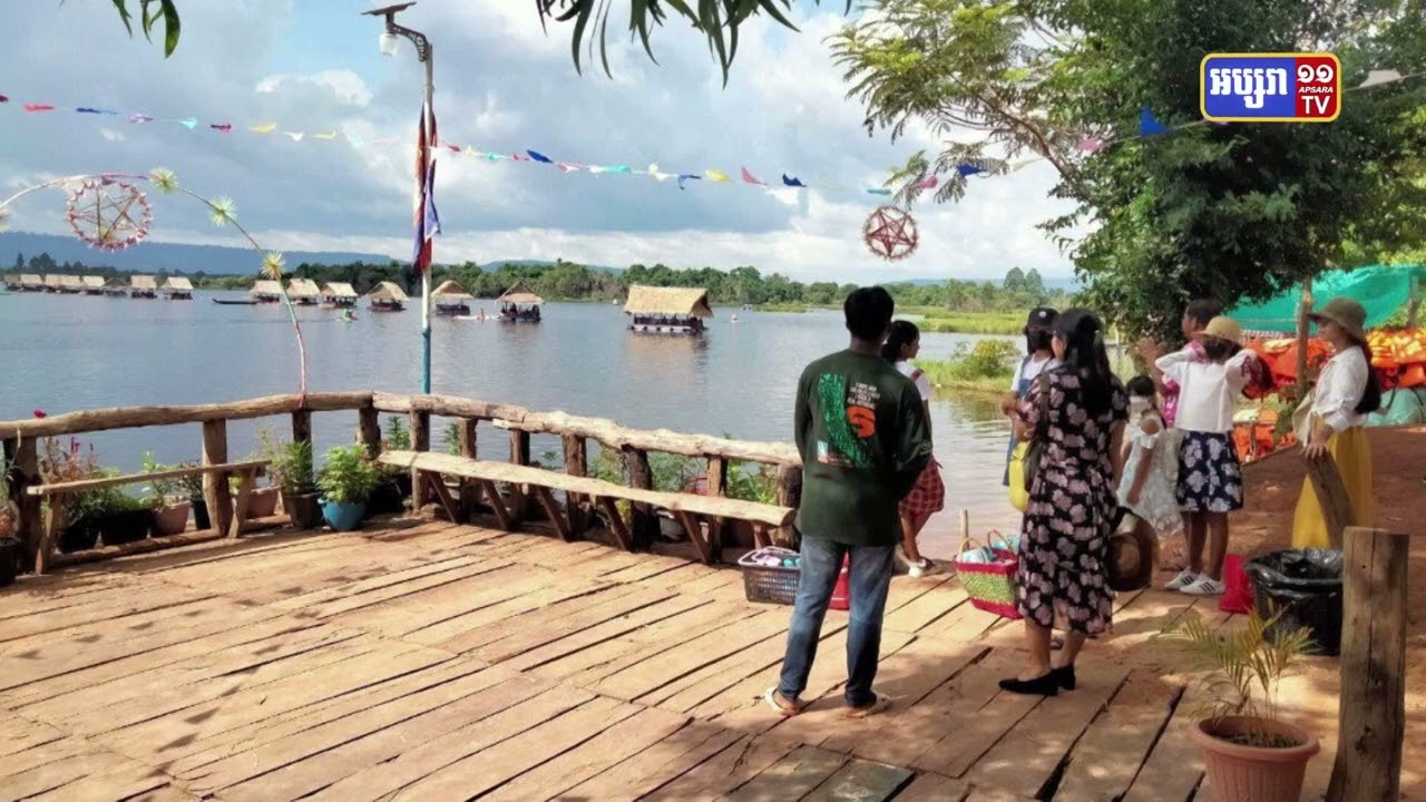 ឯកឧត្តមរដ្ឋមន្ត្រី ថោង ខុន បានបញ្ជាក់ថាចុងសប្ដាហ៍ទី៣ខែឧសភា កម្ពុជាមានភ្ញៀវផ្ទៃក្នុងចេញដើរកម្សាន្តជាង៣០ម៉ឺននាក់ (Video Inside)