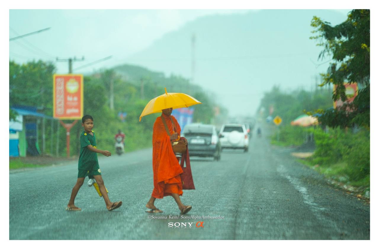 ពាក្យ “បិណ្ឌ” គឺជាភាសាបាលី ដែលមានន័យថាការ ប្រមូលឱ្យមូល ឬពូនឱ្យជាដុំៗ និងន័យម្យ៉ាងទៀតគឺការចិញ្ចឹមជីវិត