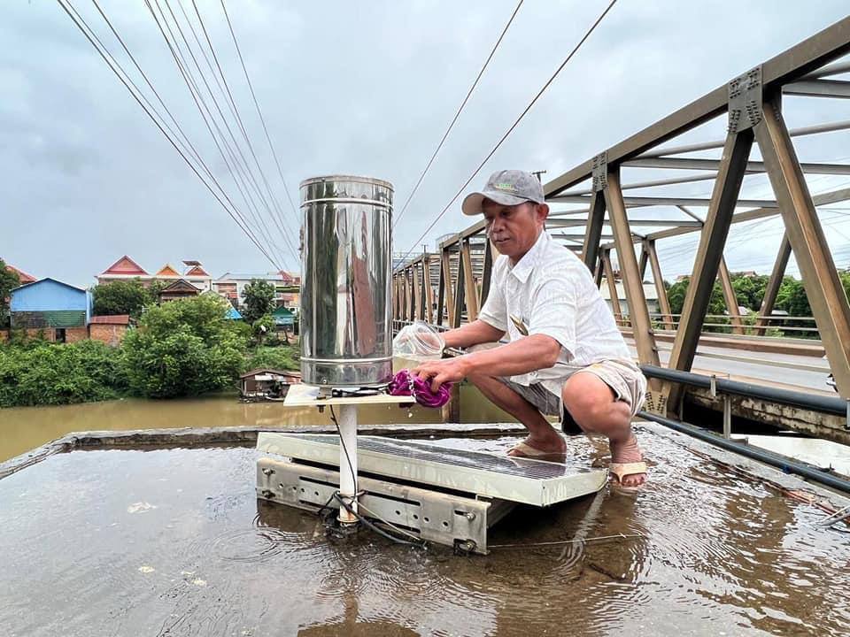 ក្រុមការងារផ្នែកជលសាស្រ្ដ នៃក្រសួងធនធានទឹក និងឧតុនិយម បានចុះពិនិត្យថែទាំស្ថានីយជលសាស្រ្ដស្វ័យប្រវត្តិចំនួន ០៣កន្លែងស្ថិតក្នុងខេត្តកំពង់ចាម
