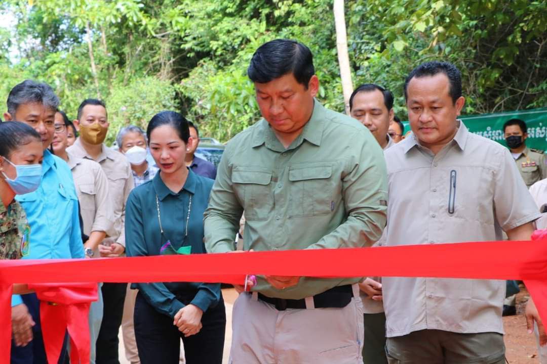 ផ្លូវបេតុង ជុំវិញឧទ្យានជាតិកែប ដែលប្រសិទ្ធិនាមថា«រុក្ខវិថី បុប្ផា ប្រសិទ្ធ» ស្ថិតនៅក្រុងកែប ខេត្តកែប ត្រូវបានសម្ភោធបើកឱ្យ ប្រើប្រាស់ជាផ្លូវការហើយ
