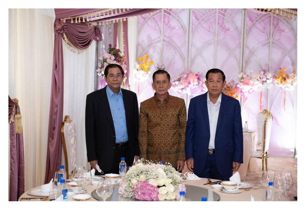 សម្តេចតេជោ៖ ព្រឹកថ្ងៃស្អែក ៩ ឧសភា ២០២២ ដល់ពេលកំណត់ដែលបងប្រុសទីពីរនឹងត្រូវបាន បញ្ចុះទៅក្នុងព្រះធរណីដែលជាកន្លែងសម្រាកចុងក្រោយរបស់គាត់