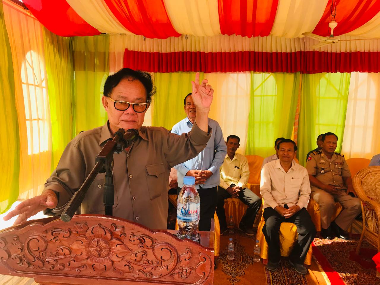 ឧកញ៉ា ឡូង ហ៊ឹង ទទួលសមាជិកបន្ថែមសូមចូលរួមរស់ជាមួយគណៈបក្សប្រជាជននៅឃុំទងត្រឡាច ស្រុកស្រីសន្ធរ ខេត្តកំពង់ចាម