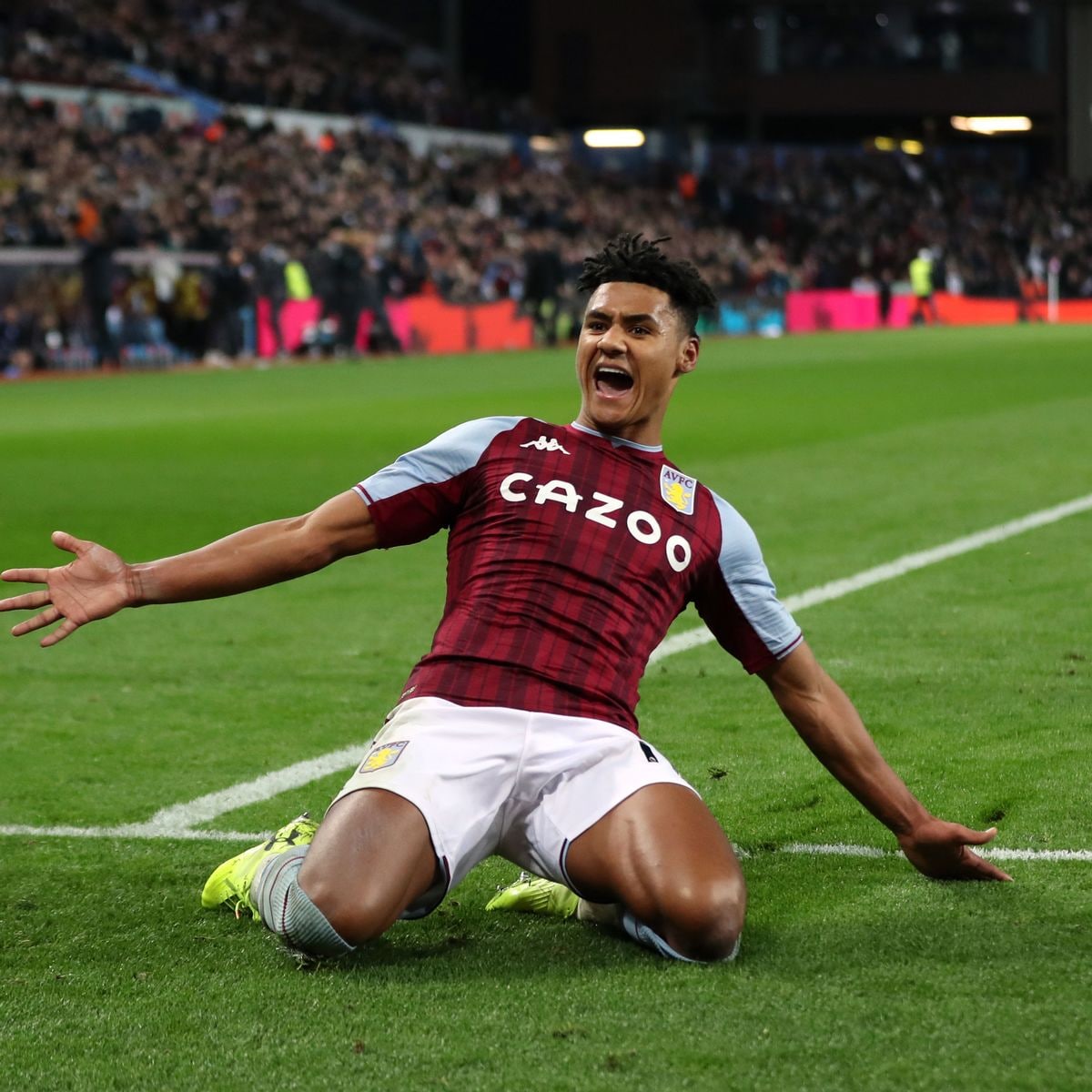 ក្លឹប West Ham កំពុងអារម្មណ៍ខ្សែប្រយុទ្ធឆ្នើមរបស់ Aston Villa នៅរដូវក្តៅនេះ