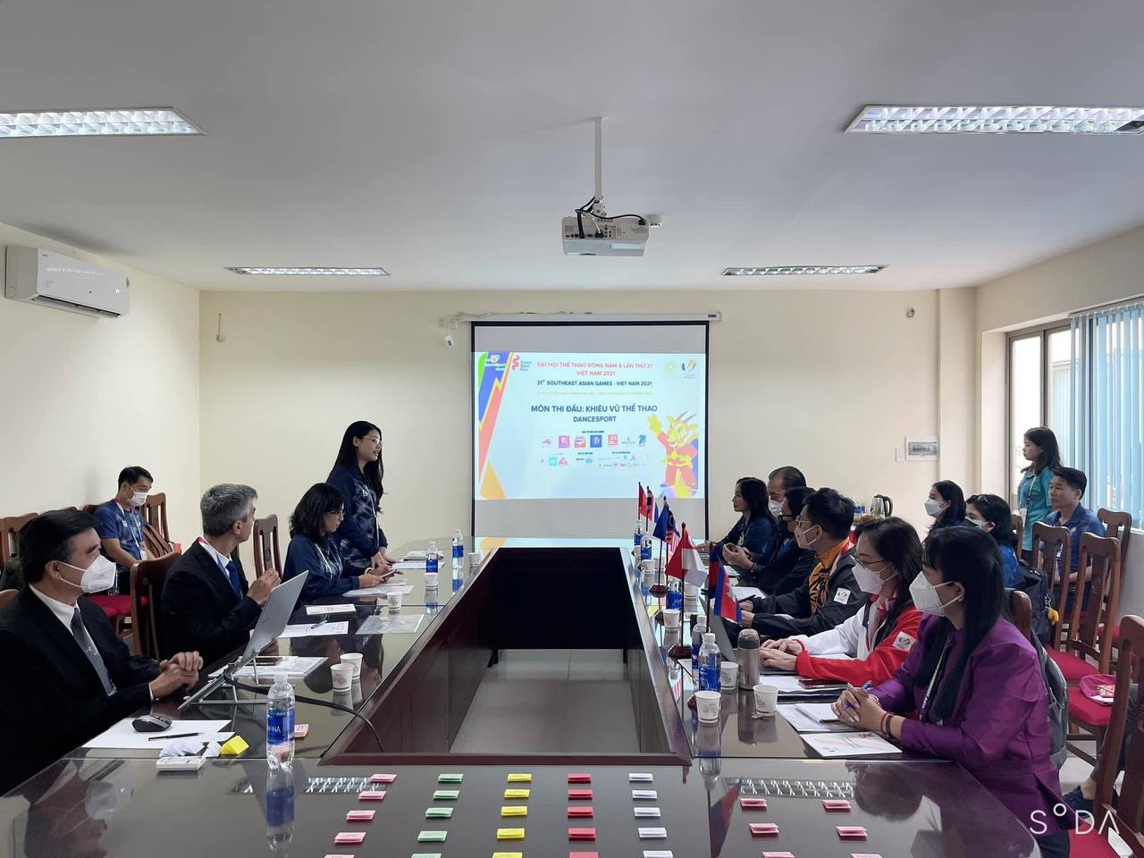 លោកស្រី ហង់ ស៊ីមន អគ្គលេខាធិការ សហព័ន្ធកីឡារំាកម្ពុជាបានចូលរួមប្រជុំបច្ចេកទេស ត្រៀមប្រកួតស៊ីហ្គេម