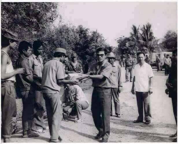 សម្ដេចតេជោ ហ៊ុន សែន៖ ថ្ងៃទី២០ ឧសភា ជាថ្ងៃរំលឹកទិវាជាតិនៃការចងចាំ ដែលប្រជាជនកម្ពុជាគ្រប់ៗរូប មិនអាចបំភ្លេចបានក្នុងរបបប្រល័យពូជសាសន៍ ប៉ុល ពត (១៧ មេសា ១៩៧៥ – ៦ មករា ១៩៧៩) ដែលជារបបដ៏ឃោរឃៅនិងខ្មៅងងឹត