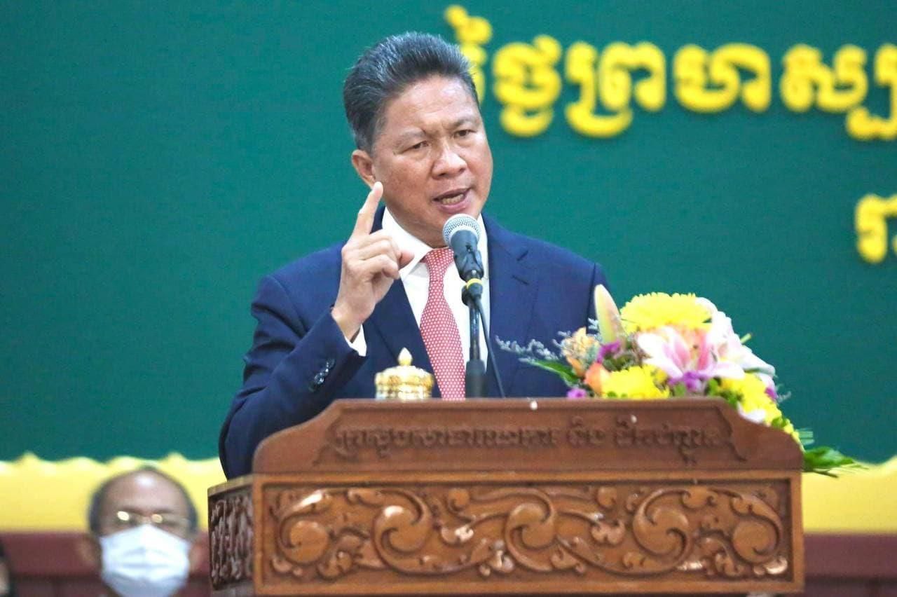 លែងជាបញ្ហាទៀតហើយ! អ្នកបាត់បណ្ណបើកបរ អាចស្នើសុំថ្មីបាន ដោយគ្រាន់តែមានឯកសារ ប៉ុន្មានច្បាប់ និងចំណាយលុយអស់ ២-៣ម៉ឺនរៀលប៉ុណ្ណោះ