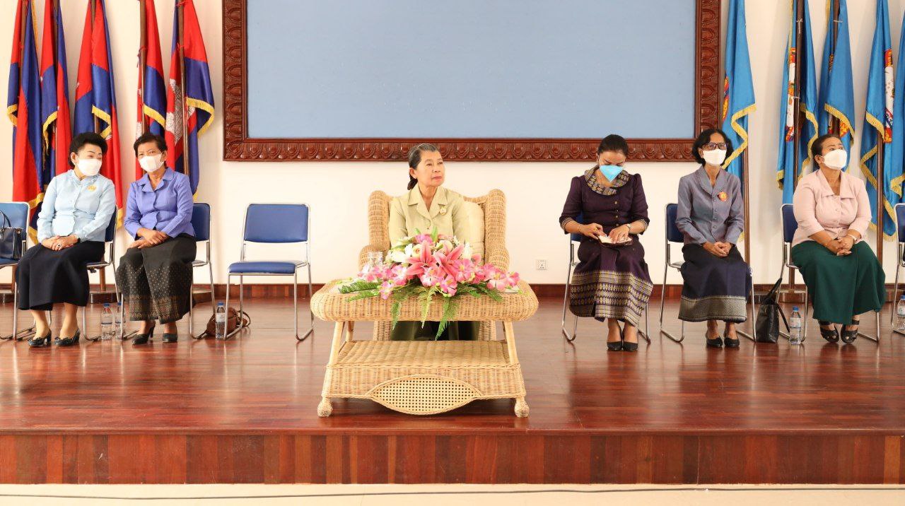 លោកជំទាវកិត្តិសង្គហបណ្ឌិត ម៉ែន សំអន ៖ បេក្ខភាពបក្រុមប្រឹក្សាសង្កាត់ត្រូវតែធ្វើជាឃោសនិកល្អ ធ្វើអំពើល្អ និងផ្សព្វផ្សាយសមិទ្ធិផលធំៗរបស់គណបក្ស ដើម្បីទទួលបានការគាំទ្រពីប្រជាពលរដ្ឋ និងទទួលបានជ័យជំនះក្នុងការបោះឆ្នោតនាពេលខាងមុខ