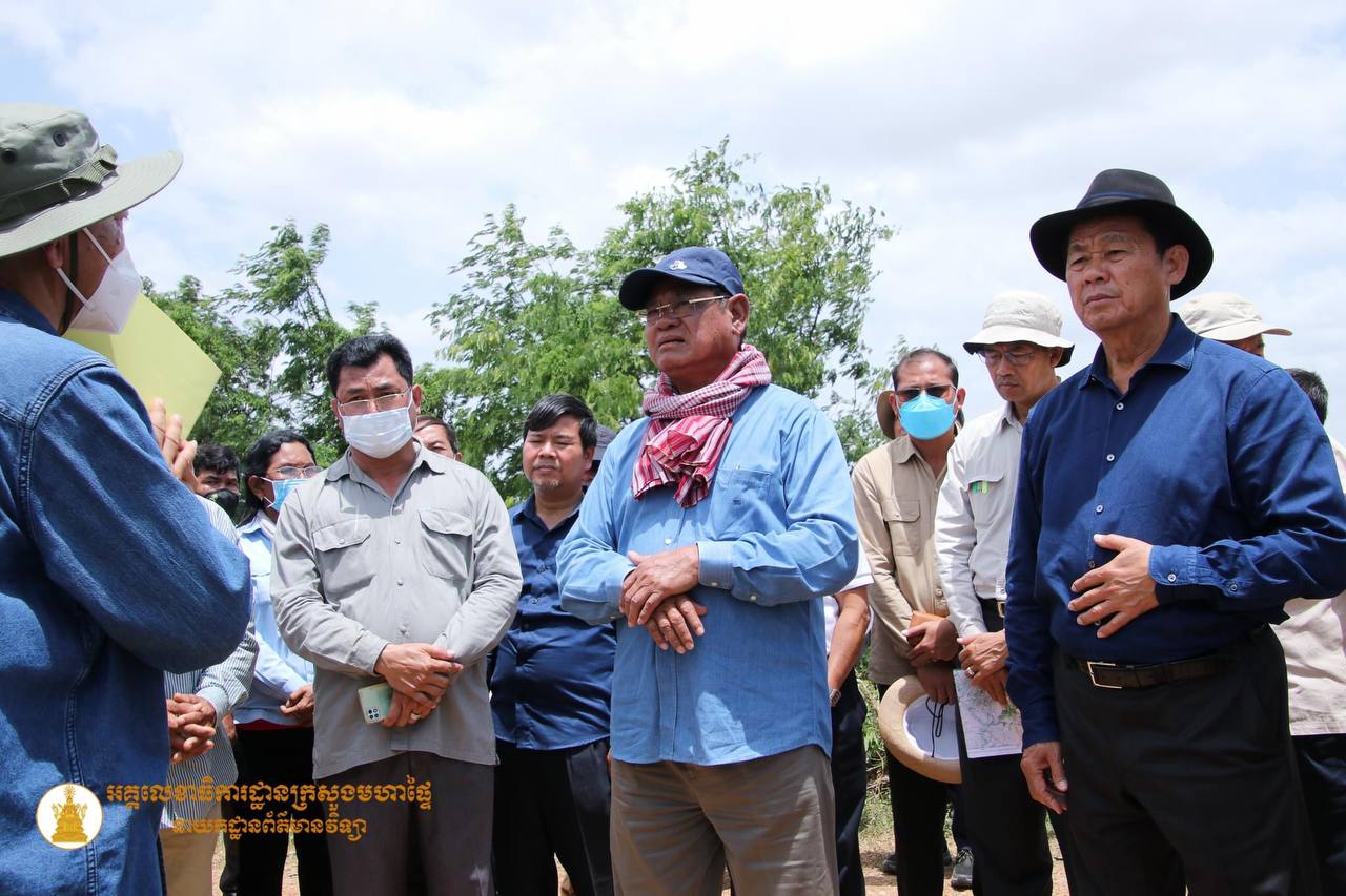 សម្ដេចក្រឡាហោម ស ខេង អញ្ជើញចុះពិនិត្យតំបន់បឹងទន្លេសាប ស្ថិតក្នុងភូមិសាស្រ្តស្រុកមោងឬស្សី ស្រុកសង្កែ និងស្រុកឯកភ្នំ