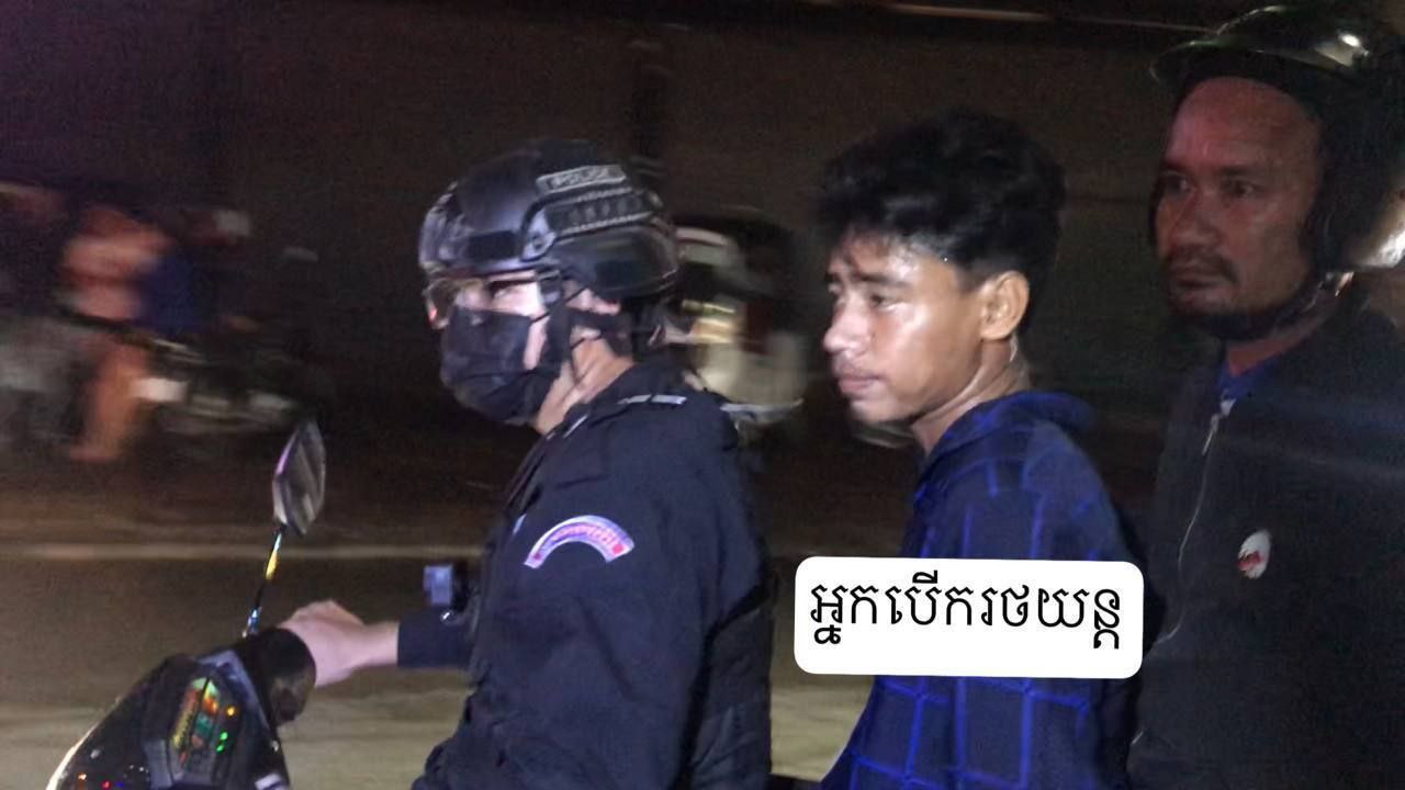 រថយន្តកុងតឺន័របុក និងកិនម៉ូតូបណ្តាលឱ្យបុរសម្នាក់បែកក្បាលស្លាប់យ៉ាងអាណោចអាធ័ម
