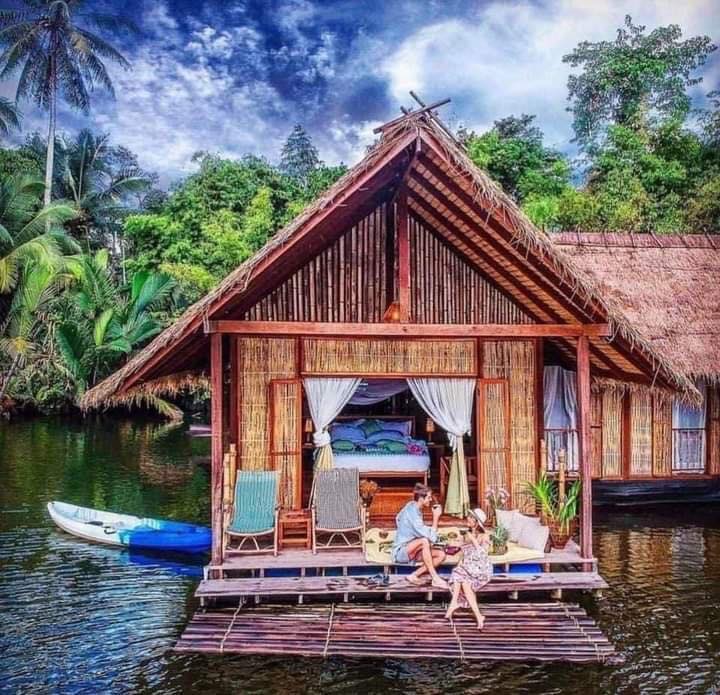 ដែនដី ទេសចរណ៍ ធម្មជាតិ តាតៃ