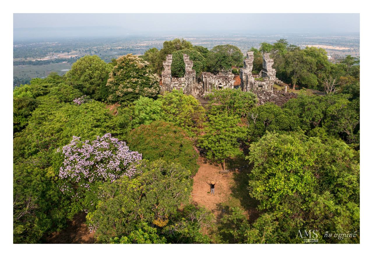 ប្រាសាទភ្នំបូកសាងសង់ឡើងនៅសតវត្សទី១០ ក្នុងរាជព្រះបាទយសោវម៌្មទី១