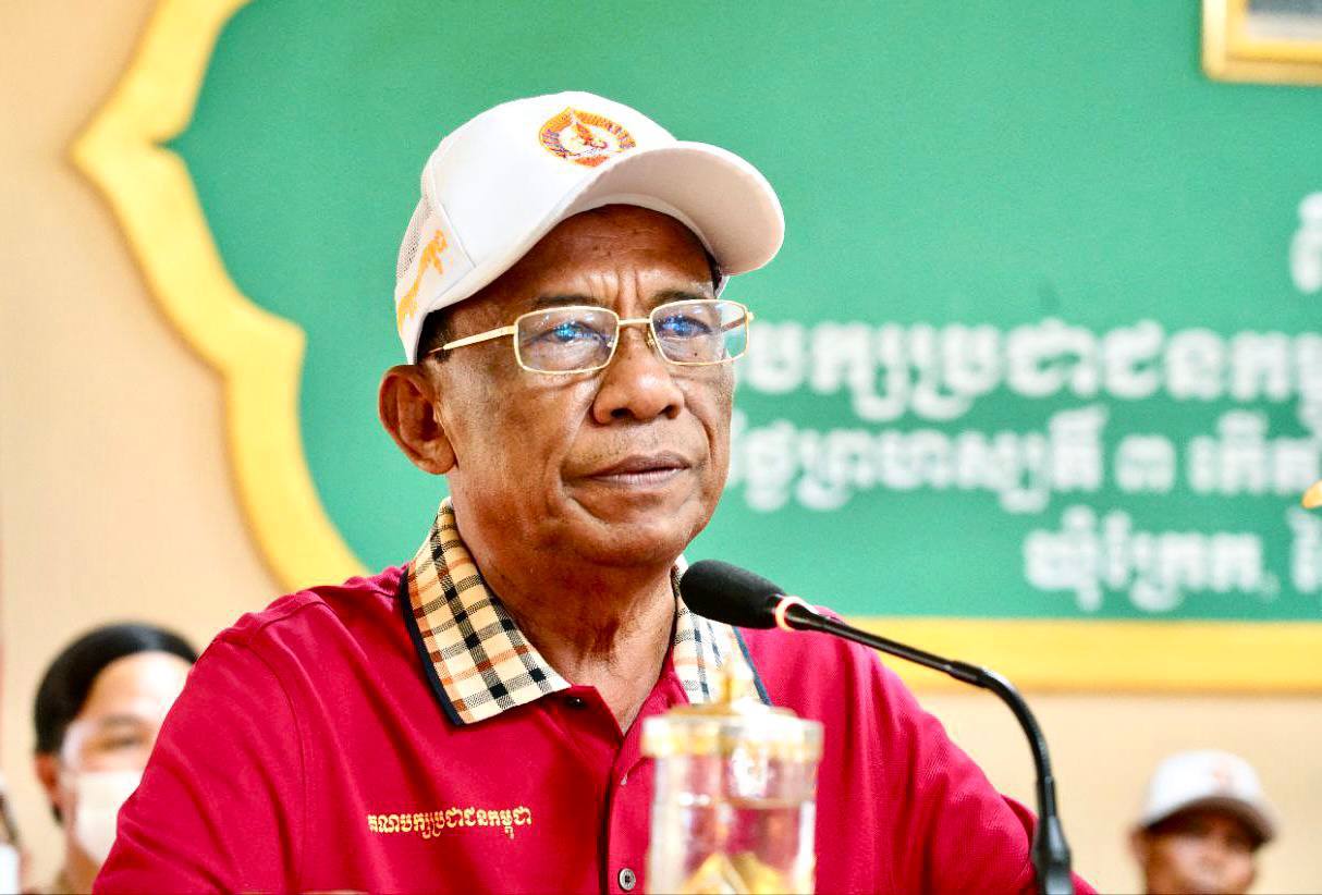 សមាជិកថ្មីជាង ៦០០នាក់ បានរួមរស់ជាមួយគណបក្សប្រជាជនកម្ពុជា ក្នុងមូលដ្ឋានឃុំក្រែក