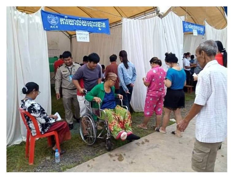 របាយការណ៍បឋម គ.ជ.ប បង្ហាញថា ពលរដ្ឋប្រមាណជាង៧០% នៃចំនួនអ្នកមានសិទ្ធិបោះឆ្នោត បានអញ្ជើញទៅបោះឆ្នោតប្រកបដោយតម្លាភាព យុត្តិធម៌ និងត្រឹមត្រូវតាមច្បាប់កំណត់