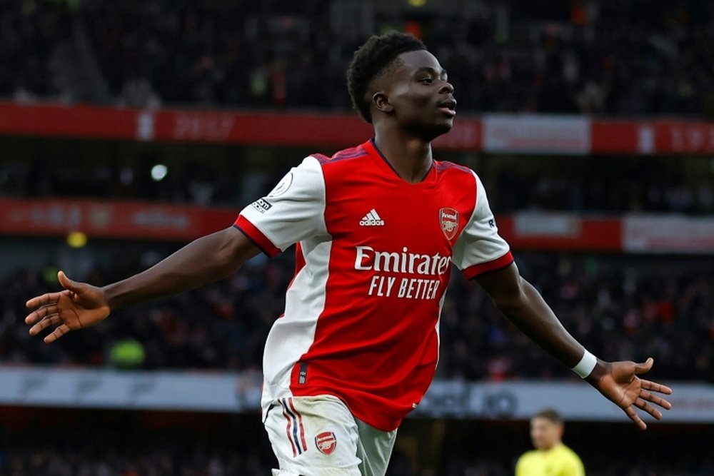 Walcott ប្រាប់ Saka កុំឲ្យទៅ Man City