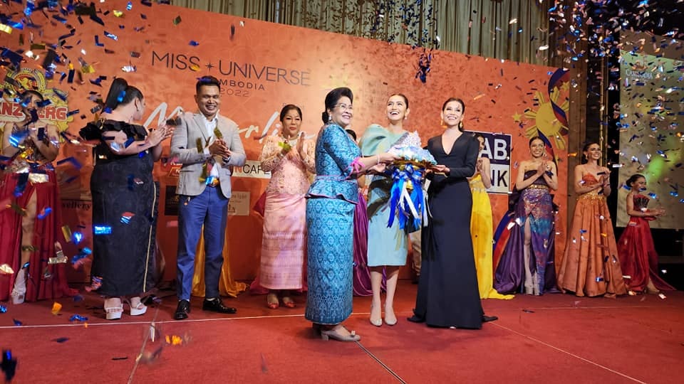 ម្ចាស់ហាងមាសពេជ្រ CSNJ ឧបត្ថម្ភម្កុដពេជ្រតម្លៃ ១៨ម៉ឺនដុល្លារ សម្រាប់ជ័យលាភីបរវកញ្ញាចក្រវាឡកម្ពុជា Miss universes 2022