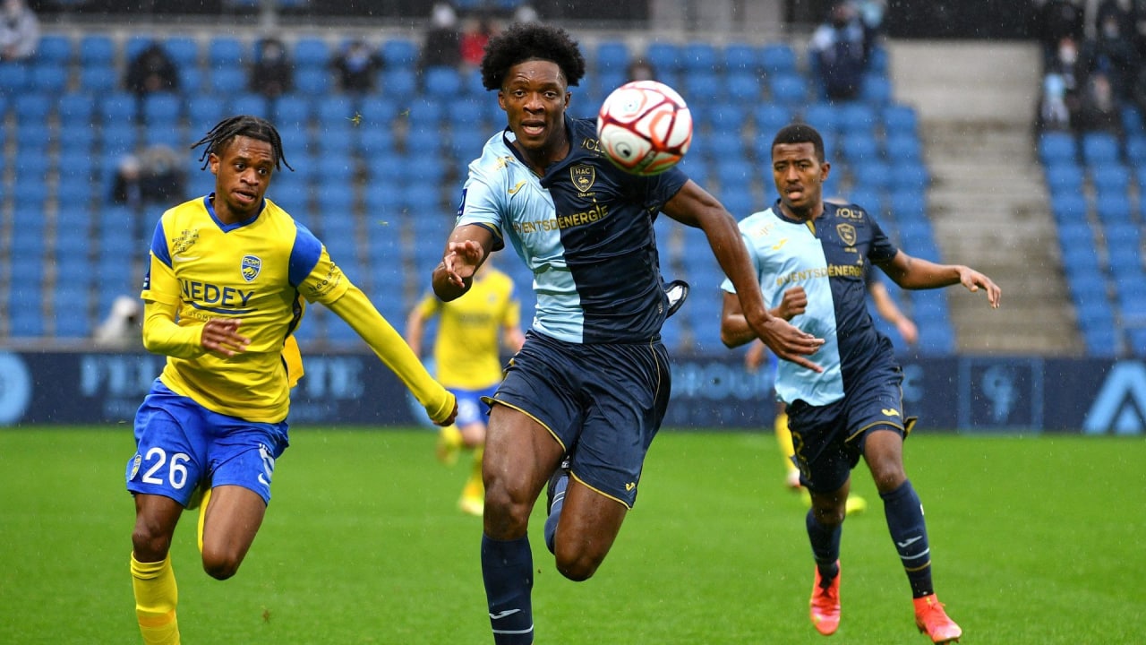Manchester City ចាប់អារម្មណ៍លើខ្សែការពារកណ្តាលម្នាក់របស់ Le Havre