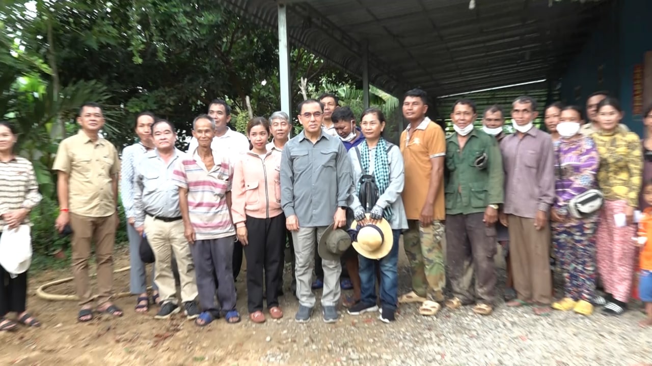 រដ្ឋមន្រ្តីក្រសួងកសិកម្ម ចុះពិនិត្យមើលការងារបង្កបង្កើនផល របស់ប្រជាពលរដ្ឋ ក្នុងខេត្តបាត់ដំបង