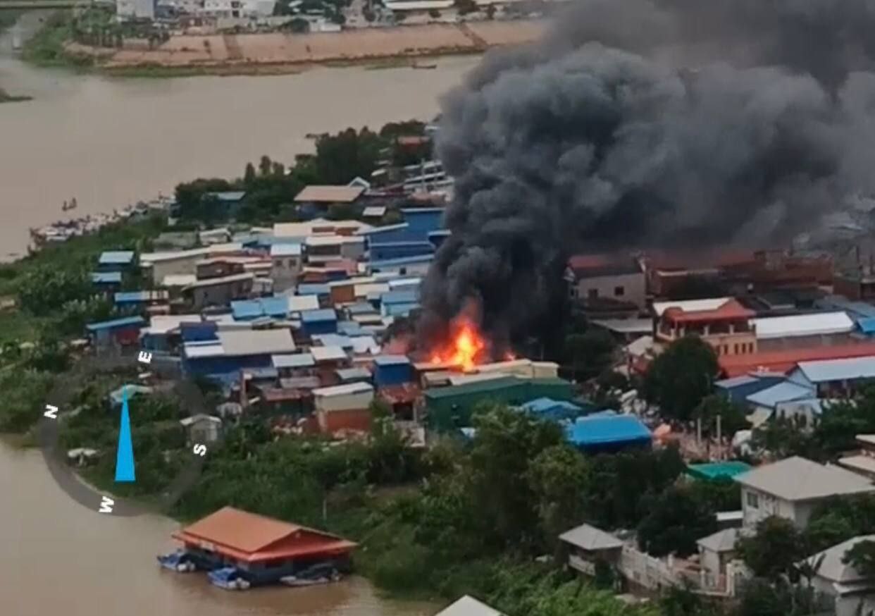 ផ្ទះចំនួន៣៧ខ្នងនៅខណ្ឌច្បារអំពៅ ត្រូវបានអគ្គិភ័យលេបត្របាក់ ខ្ទេច