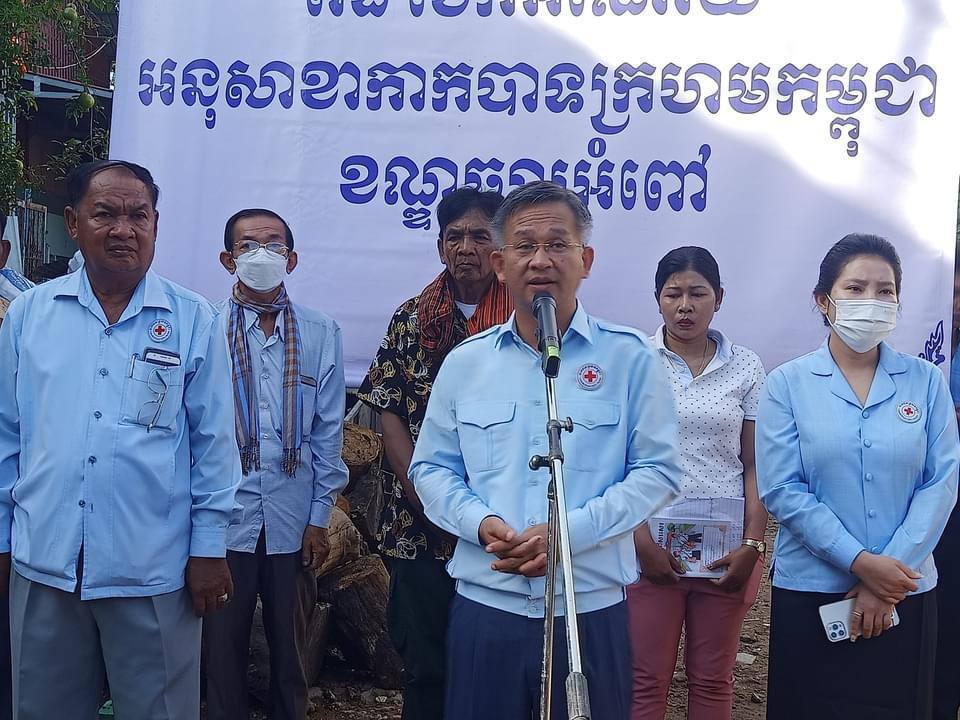 លោក ចេង មុនីរ៉ា ចុះសាកសួរសុខទុក្ខ និងនាំយកអំណោយមនុស្សធម៌ទៅផ្តល់ជូនប្រជាពលរដ្ឋរងគ្រោះ ដោយសារអគ្គិភ័យឆេះផ្ទះអស់ចំនួន ៣៧ខ្នង