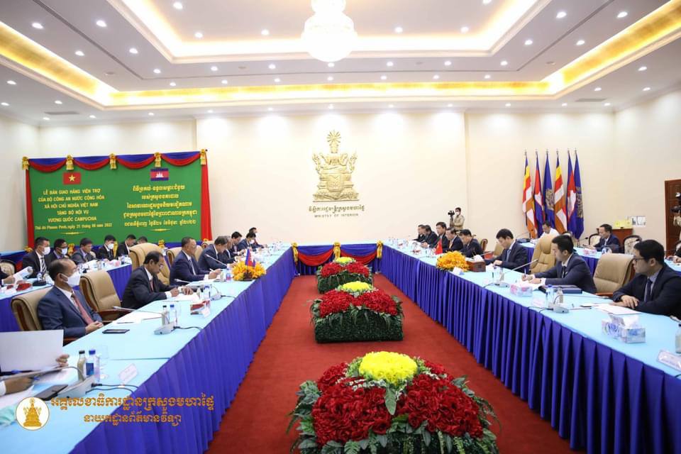 ឯកឧត្តម សន្តិបណ្ឌិត ម៉ៅ ច័ន្ទតារា អញ្ជើញទទួលជួបពិភាក្សាការងារជាមួយ គណៈប្រតិភូជាន់ខ្ពស់ក្រសួងនគរបាលវៀតណាម ដែលមកបំពេញទស្សនកិច្ចនៅកម្ពុជា