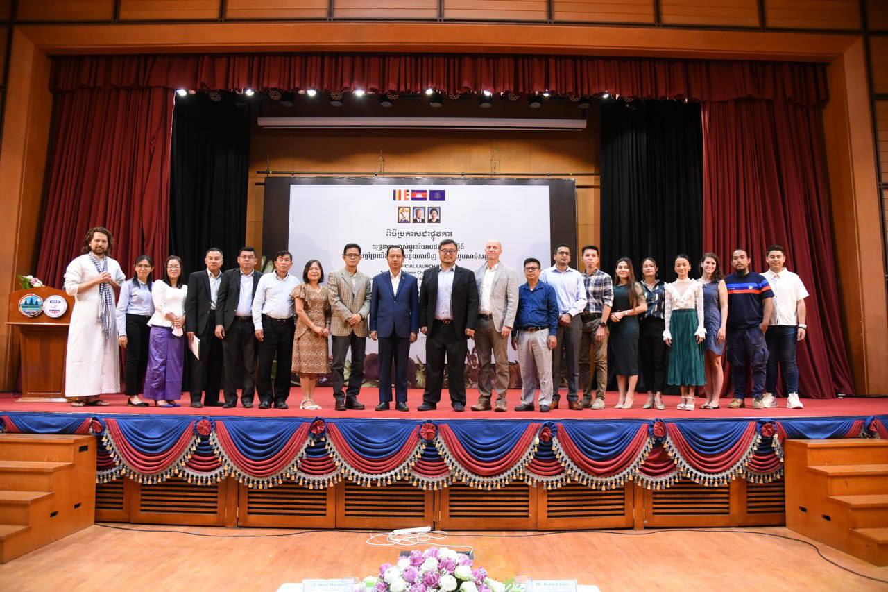 មន្ត្រីជាន់ខ្ពស់ក្រសួងបរិស្ថាន៖ សូមកុំជឿថាសាច់សត្វព្រៃ សំណាកសត្វព្រៃជាថ្នាំប៉ូវកម្លាំង និងព្យាបាលជំងឺ តែនឹងធ្វើឱ្យសុខភាពរបស់អ្នកបរិភោគនិងប្រើប្រាស់កានតែប្រឈមនឹងគ្រោះថ្នាក់ខ្លាំង