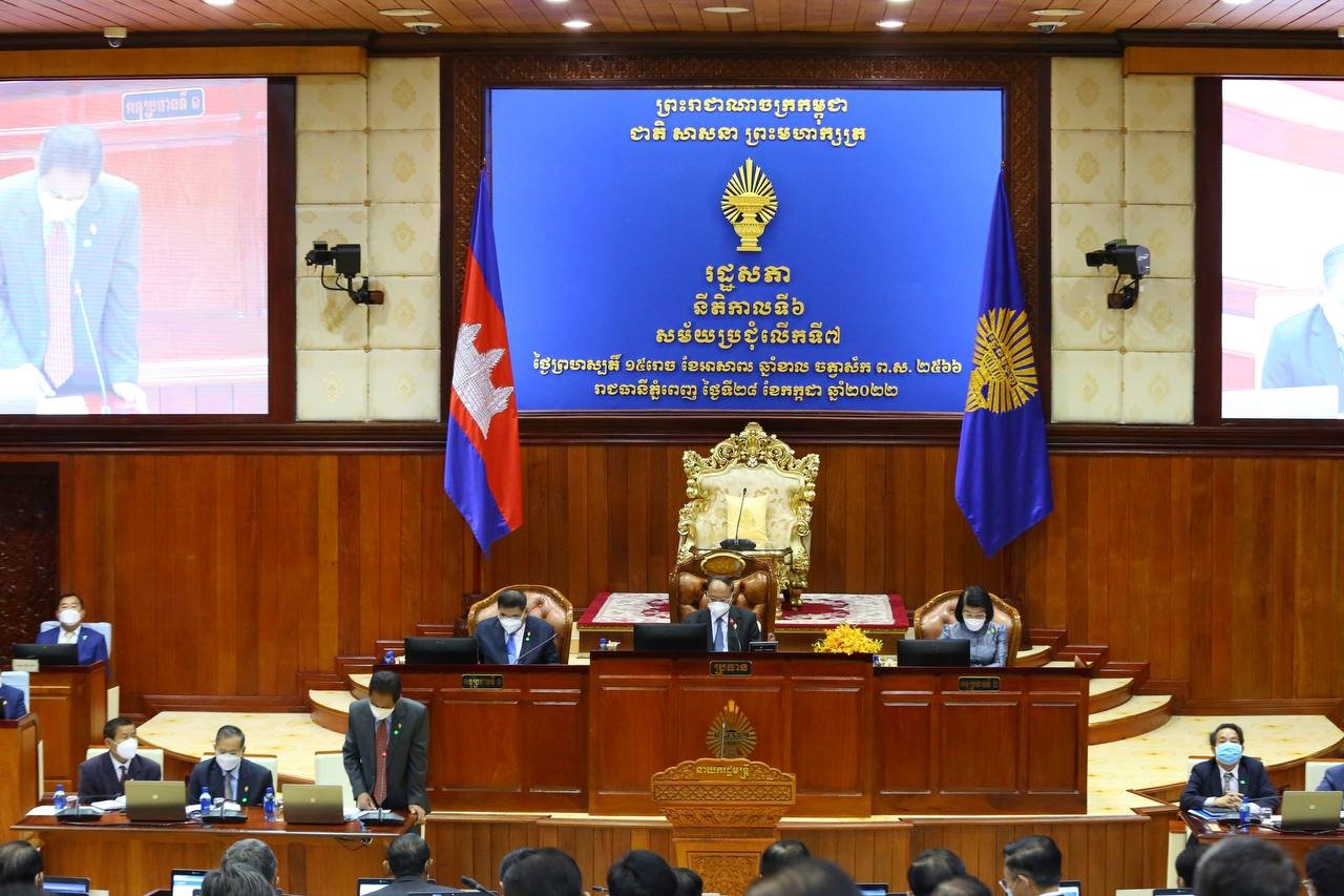 គណបក្ស​ខ្មែរ​តែមួយ​ប្រកាស​គាំទ្រ​ការអនុម័ត​សេចក្តីព្រាងច្បាប់​ធម្មនុញ្ញ​លើក​ទី​១០