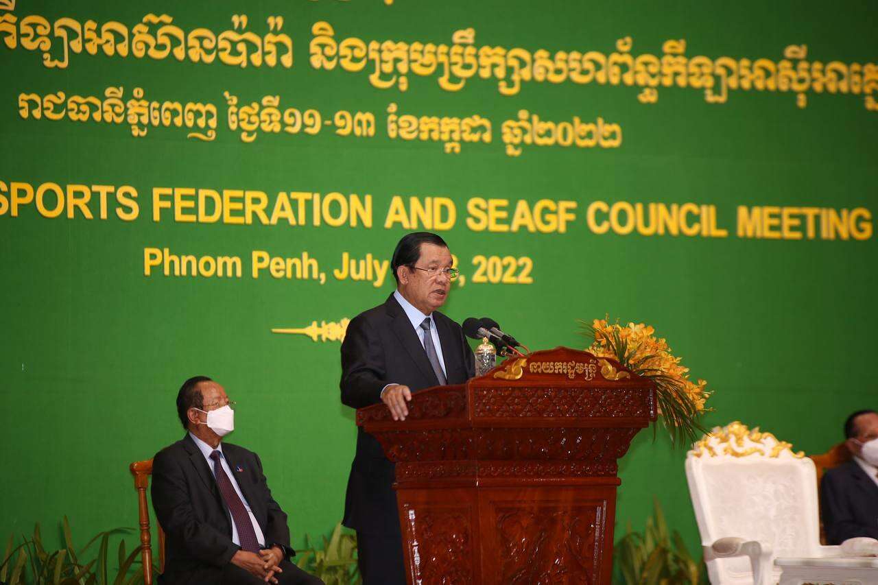សម្តេចតេជោអំពាវនាវសាជាថ្មីដល់ប្រព័ន្ធផ្សព្វផ្សាយរដ្ឋ និងឯកជនចូលរួមយុទ្ធនាការផ្សព្វផ្សាយ និងយុទ្ធនាការលាងសម្អាតផ្ទះ និងសង្គមឱ្យបានផុសផុលទាំងក្នុង និងក្រៅប្រទេស